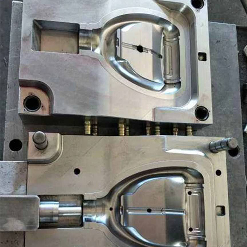 Molds and non-standard customized products
